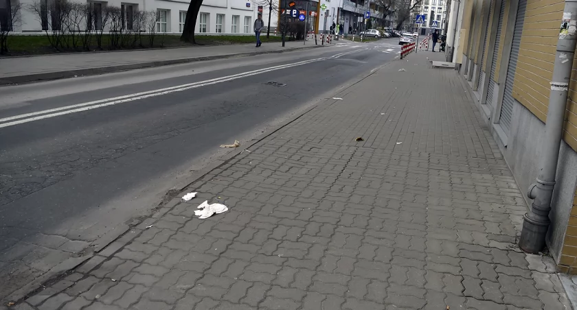 zdjęcie Zaśmiecona Praga Południe