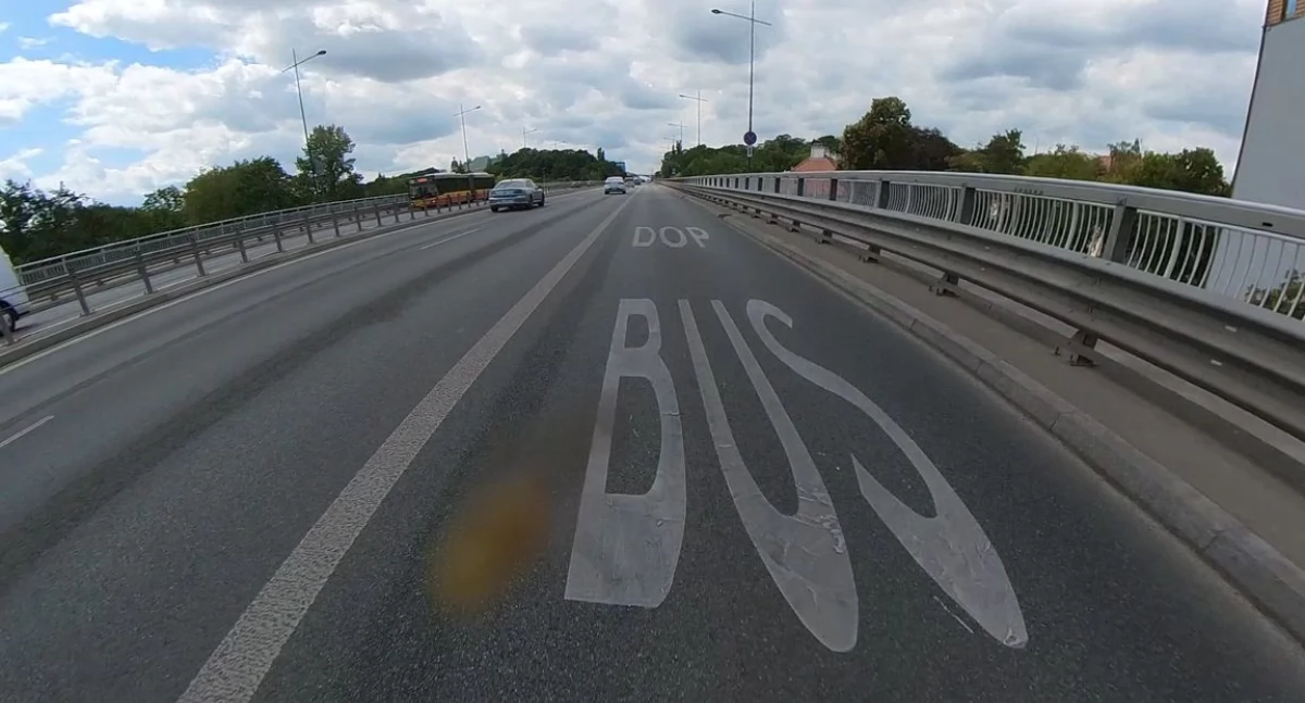 Komunikacja, Buspasy wciąż dzielą mieszkańców Potrzebne - zdjęcie, fotografia