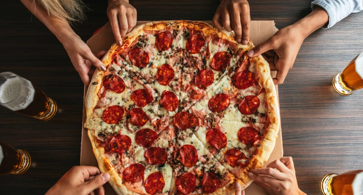 Handel i usługi, NAJLEPSZYCH PIZZERII PRADZE POŁUDNIE RANKING WEDŁUG OPINII GOOGLE - zdjęcie, fotografia