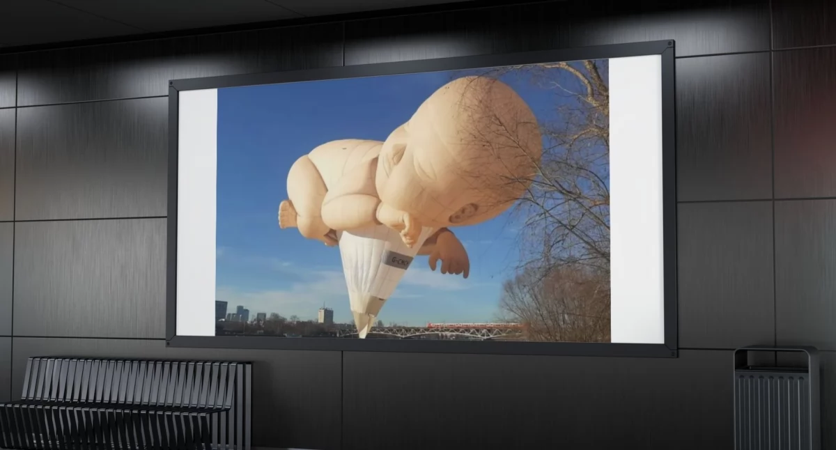 Co warto zobaczyć, plażą Poniatówka pojawił gigantyczny balon kształcie niemowlęcia! - zdjęcie, fotografia