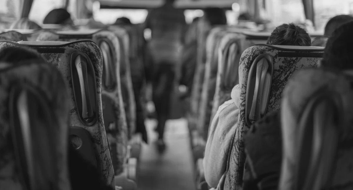 Działania służb, Napad miejskim autobusie Siedlcach letni Ukrainiec nożem groził nastolatkowi - zdjęcie, fotografia