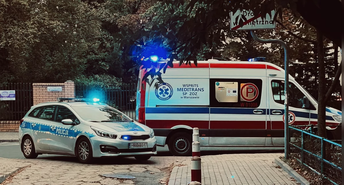 Wypadki, Kobieta wypadła ratownicy szans Tragedia Grochowie - zdjęcie, fotografia