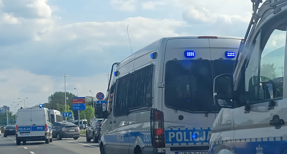Działania służb, Robiła biały dzień Sprawa trafi sądu - zdjęcie, fotografia