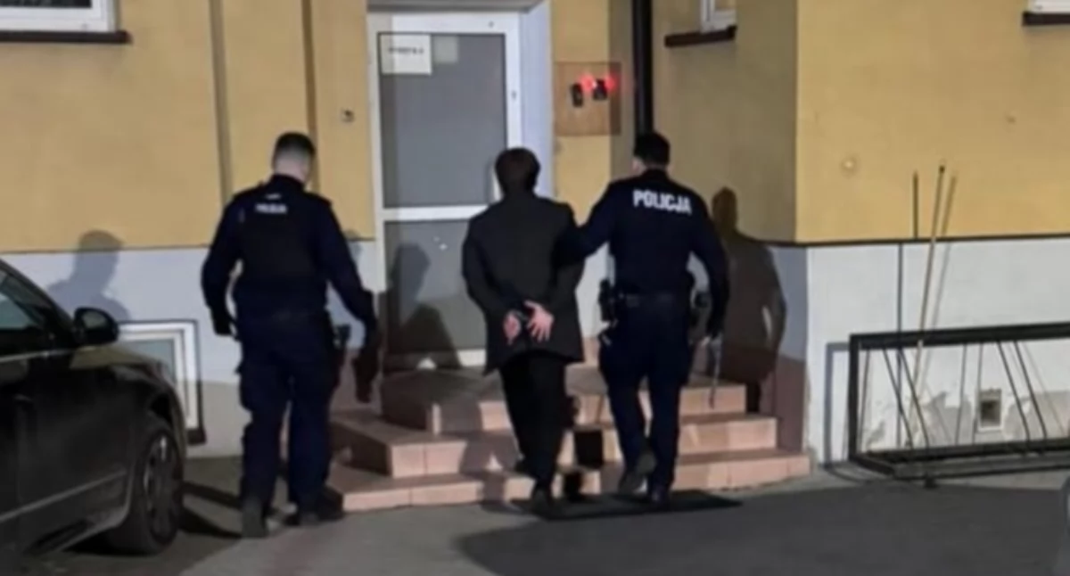 Działania służb, latek ledwo trzymał nogach Interwencja Pradze Południe - zdjęcie, fotografia