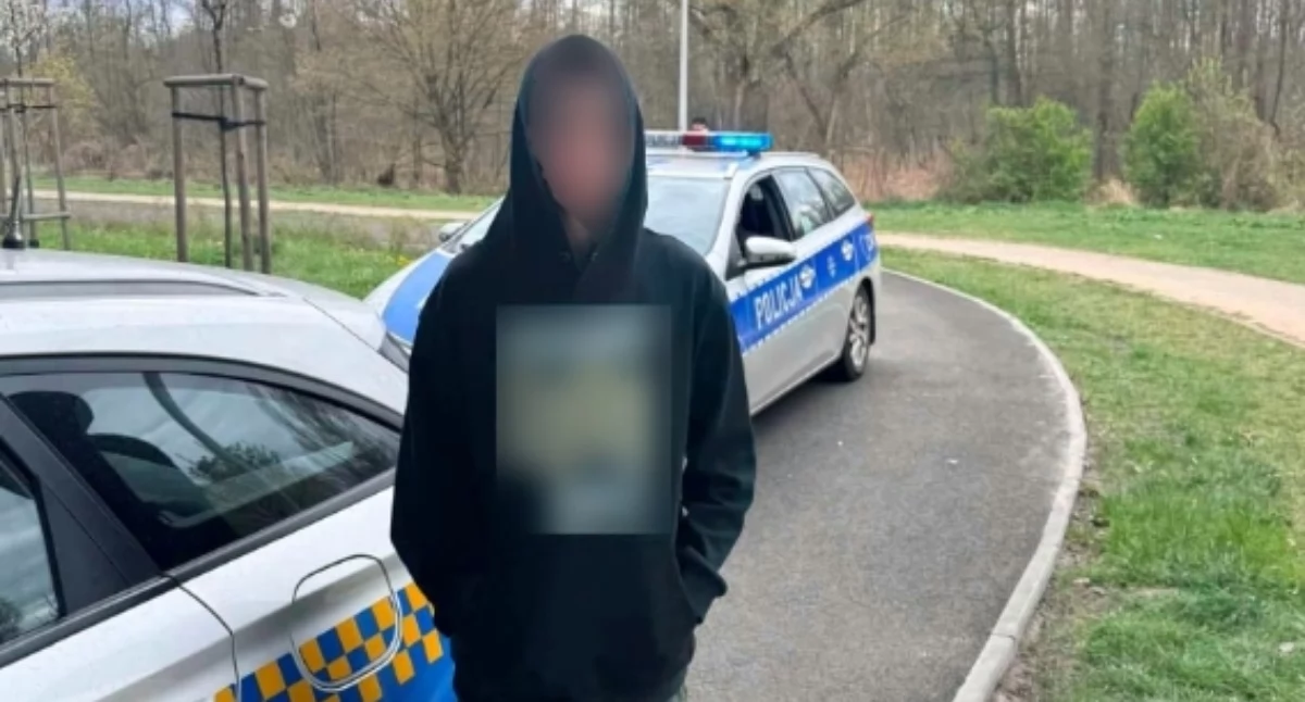 Działania służb, REKLAMOWAŁ SPRZEDAŻ N*RKOTYKÓW Akcja Pradze Południe! - zdjęcie, fotografia