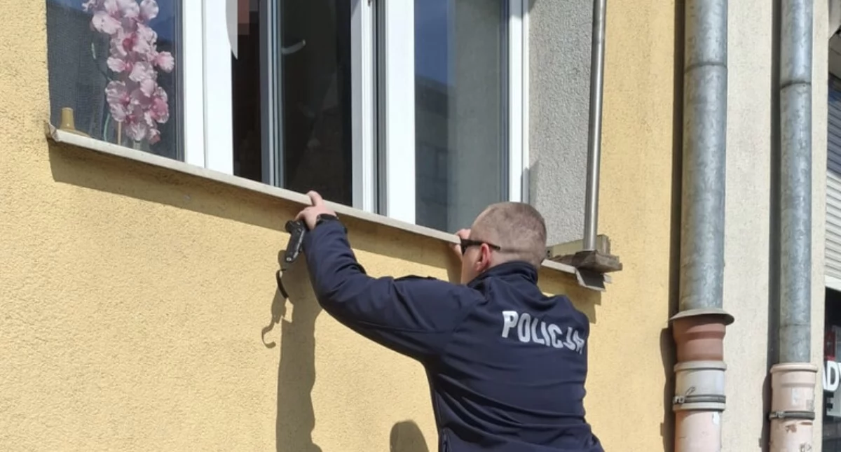 Działania służb, UGRZĘZŁA MIESZKANIU WOŁAŁA POMOC Akcja Pradze Południe! - zdjęcie, fotografia