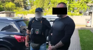 ZATRZYMANY za kradzież z włamaniem. W akcji policjanci z KRP na Pradze-Południe!