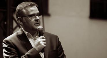 Charytatywny recital Artura Andrusa na Pradze Południe